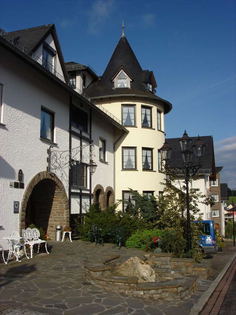 Hotel Zum Rehberg Kastellaun Buitenkant foto
