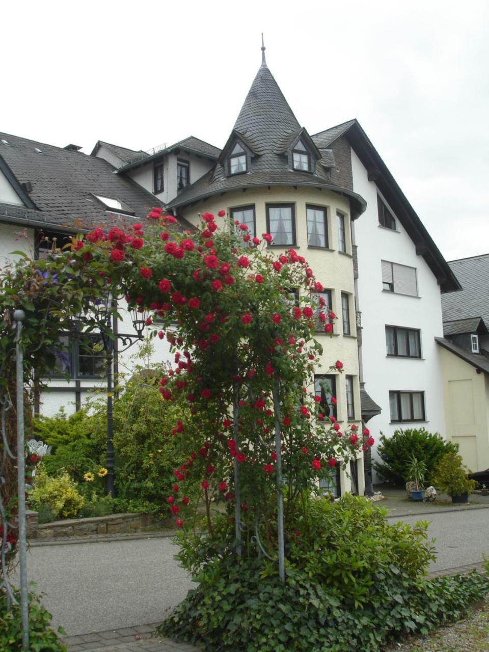 Hotel Zum Rehberg Kastellaun Buitenkant foto